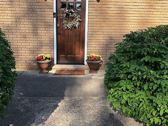 Side door