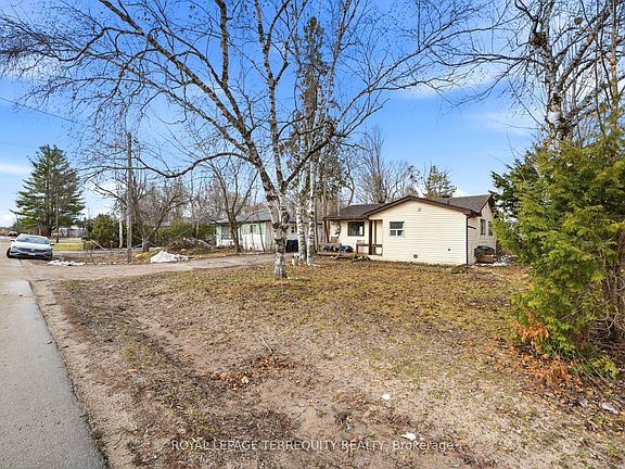 4th image of 2038 Saint Johns Rd