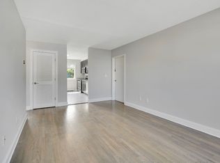 16 Bedford Ave APT 3, Norwalk, CT 06850