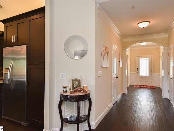 5th image of 43 Chapel Hill Ln