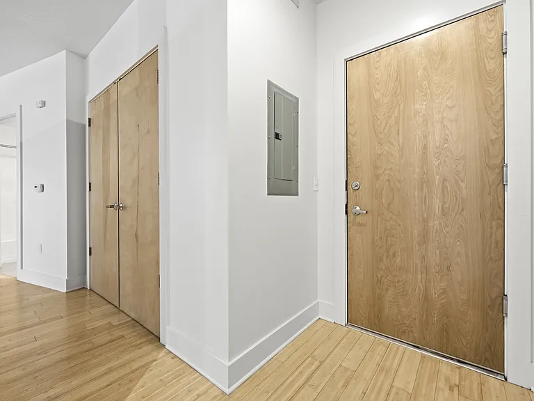 521 Shady Ave #14 — Photo 6