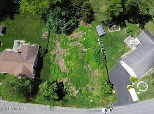 350 Elmendorf Dr, Hurley, NY 12443