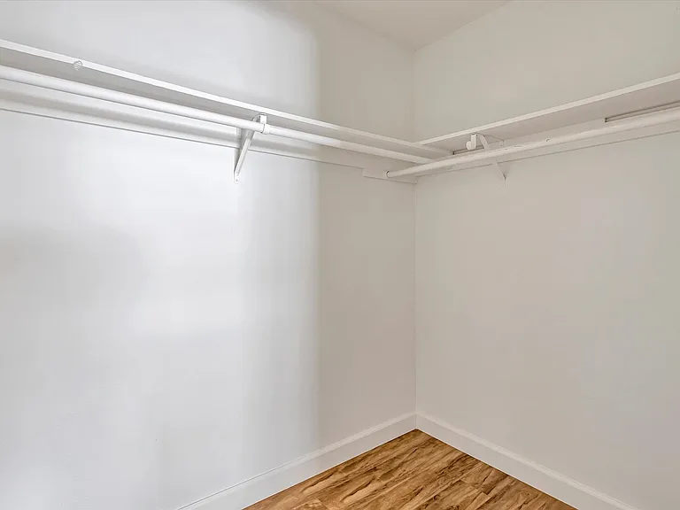 1680 Chestnut St — Photo 22
