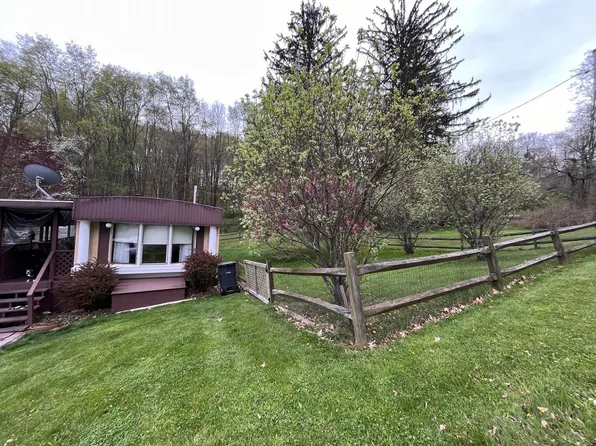 317 London St, Sykesville, PA 15865