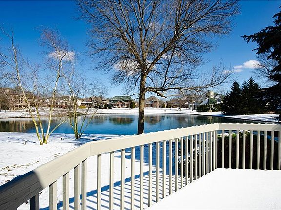 3rd image of 5656 Stone Lake Dr