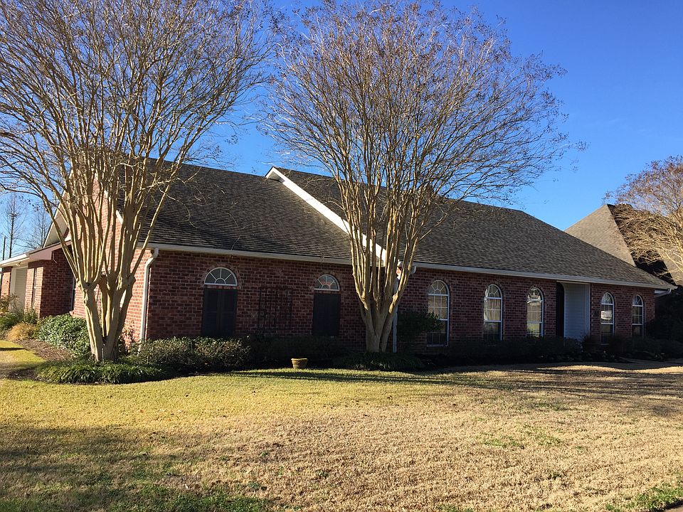 1st image of 818 W Shore Dr