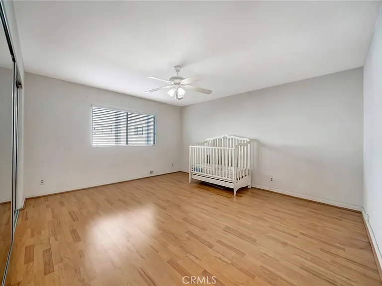 5315 Zelzah Ave #6 — Photo 16