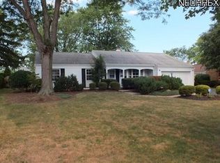 5105 Dogwood Trl, Lyndhurst, OH 44124