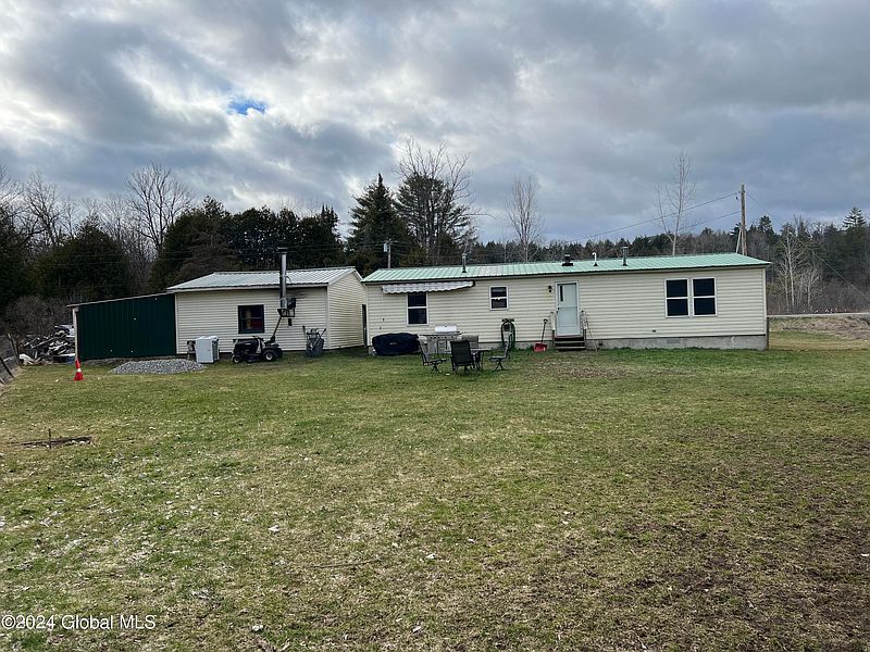 2nd image of 180 Factoryville Road
