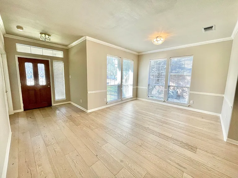 707 Belmark Ct — Photo 4