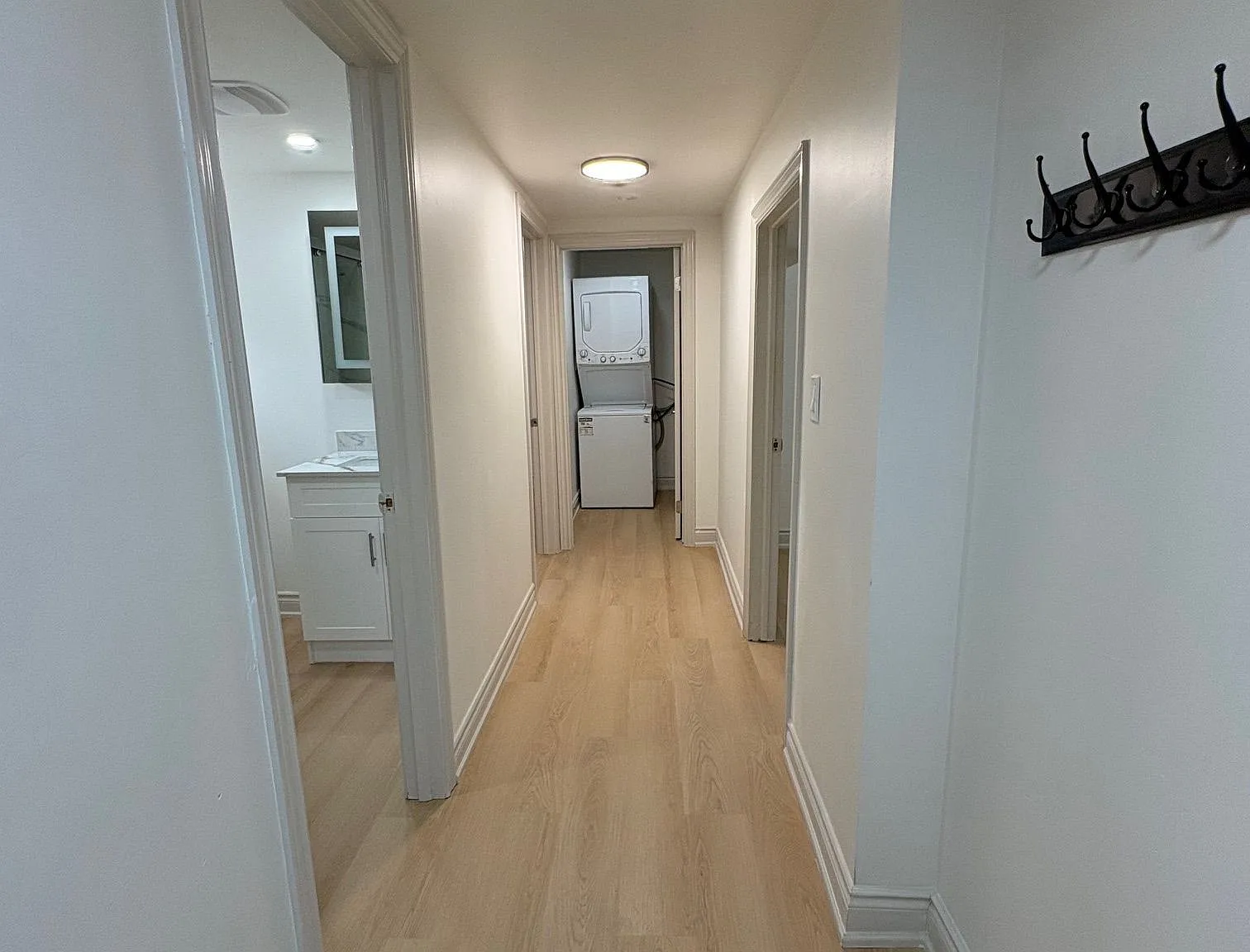 3 bed, $1,900 — Photo 3