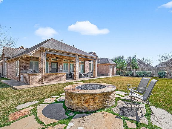 4th image of 2803 Premier Cir