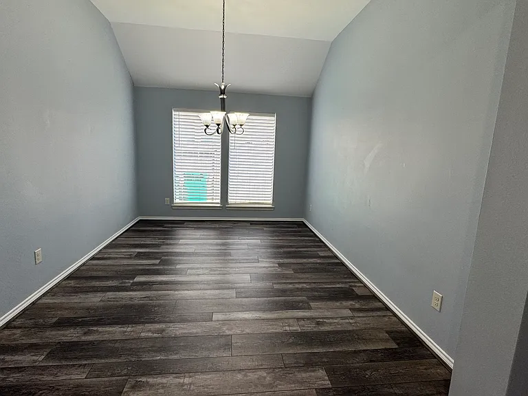 10902 Brighton Gardens Dr — Photo 4