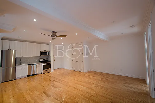 Rented by Brick&Mortar | media 28