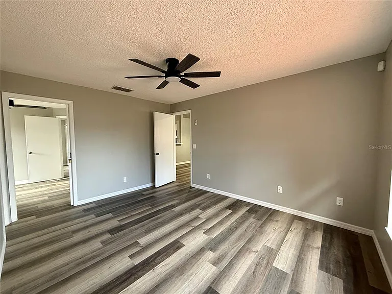 6521 Garden Spring Ct — Photo 11