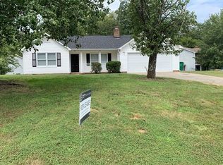 11014 Meadow Bank Ln, Charlotte, NC 28262