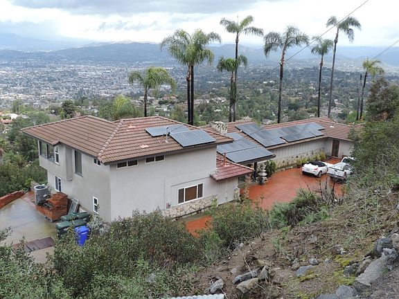 3rd image of 4965 Mount Helix Dr
