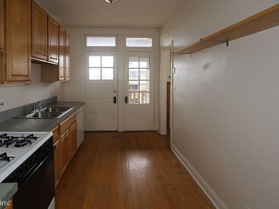 4th image of 1727 W Catalpa Ave #3W