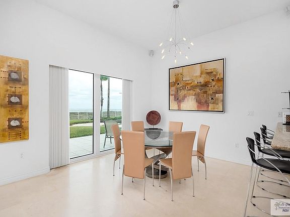 4th image of 3504 Gulf Blvd #1B
