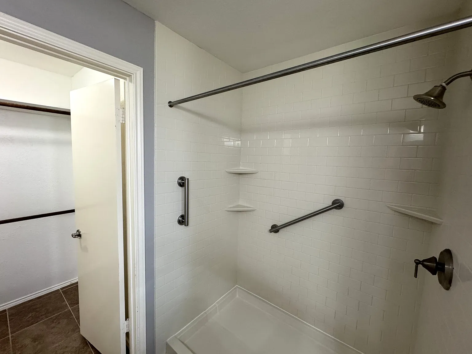 3 bed, 1661 sqft, $2,600 — Photo 4