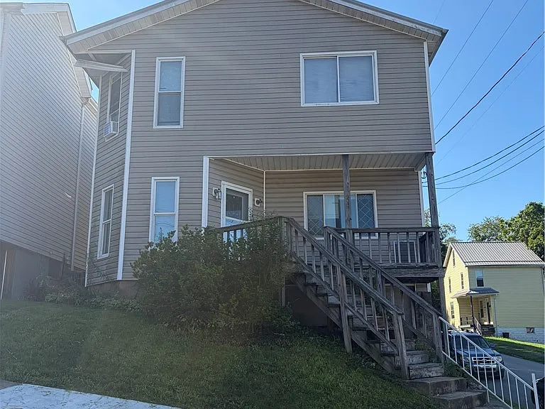 400 S 4th St — Photo 1