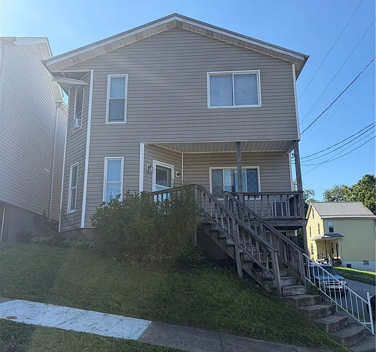 400 S 4th St