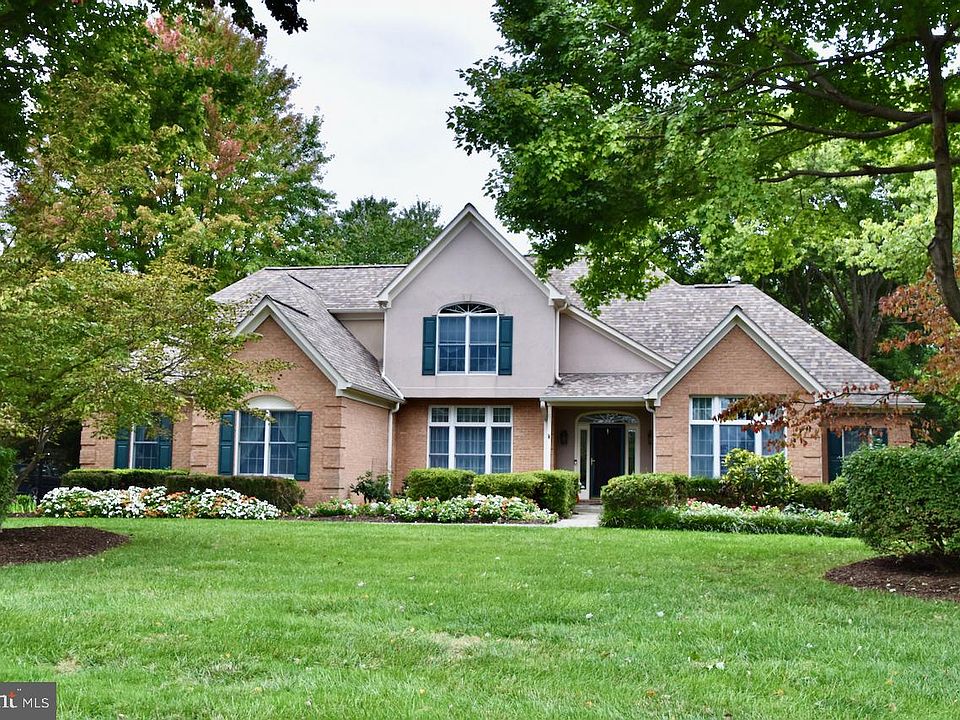 1st image of 7510 Foxview Dr