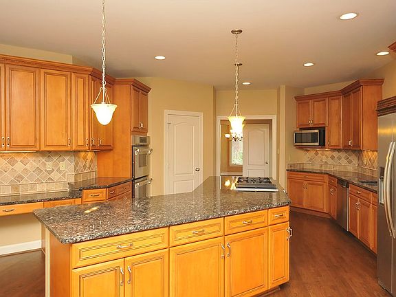 4th image of 20555 Wildbrook Ct