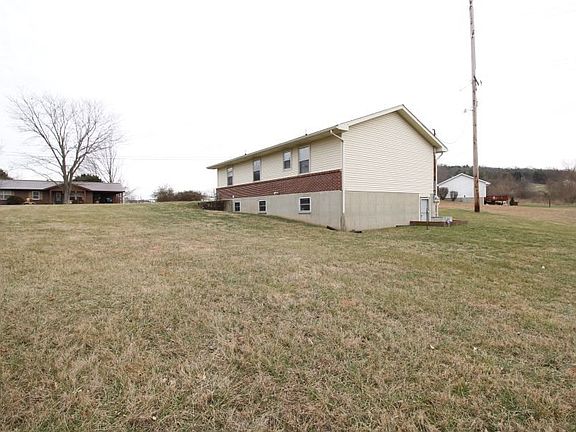 5th image of 451 Glenview Dr