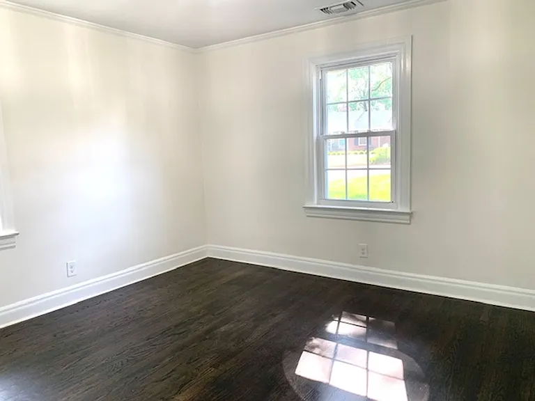1206 Rolling Fields Dr — Photo 32