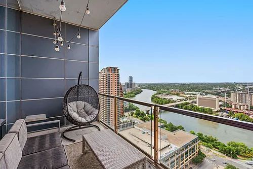 210 Lavaca St #2803 Photo 1