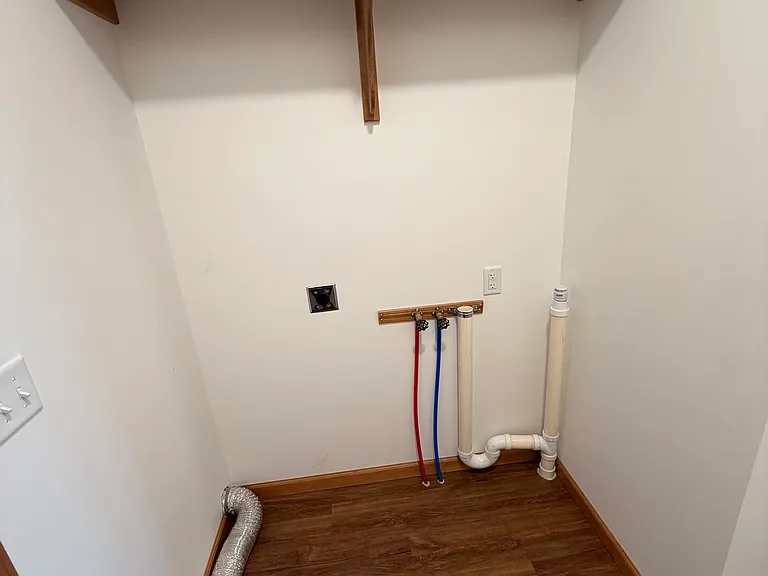 420 Johnston St #2 — Photo 12