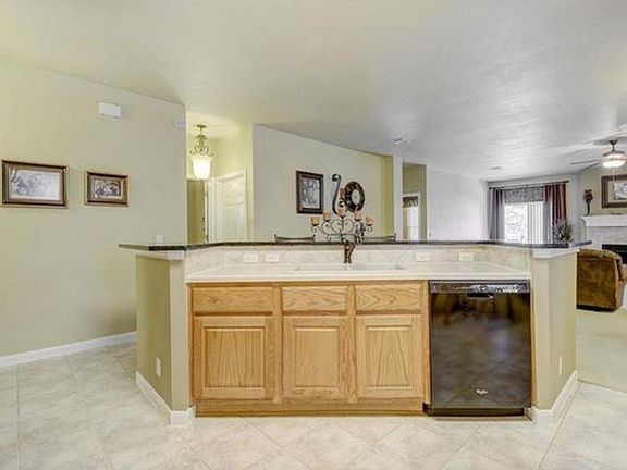 3rd image of 11812 Emerald Falls Dr