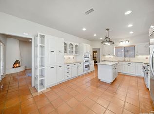 745 Oakland Hills Ln, Kerrville, TX 78028