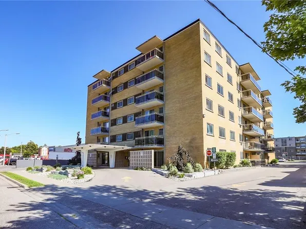 87 Saint George St #608, Brantford, ON N3R 1V5