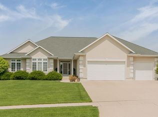 6822 Spear Point Ct, Marion, IA 52302