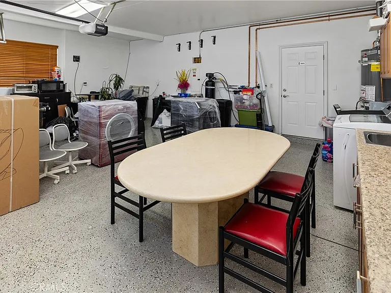 2727 Walnut Grove Ave — Photo 30