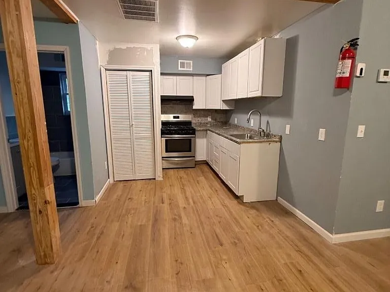 56 Cummings St — Photo 2