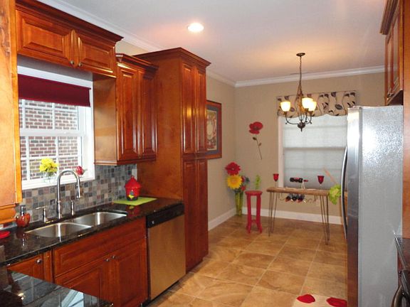 4th image of 6451 Laramie Cir