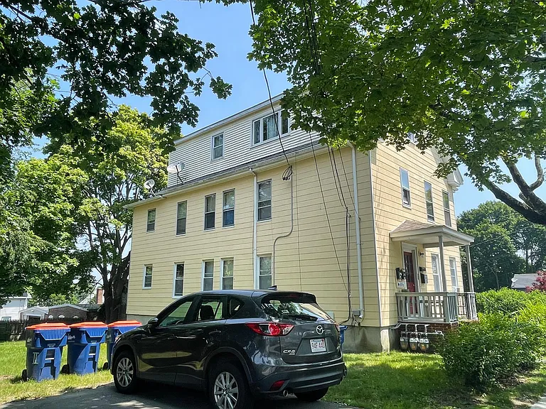 20 Wilding St #3 — Photo 2