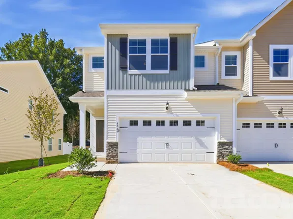 6049 Dutton Dr, Charlotte, NC 28269