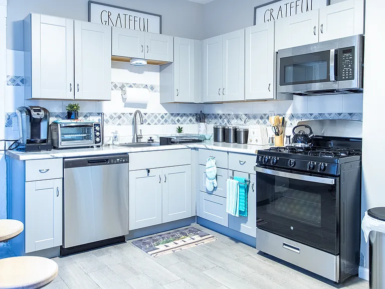 10605 Ashbury Ave — Photo 12