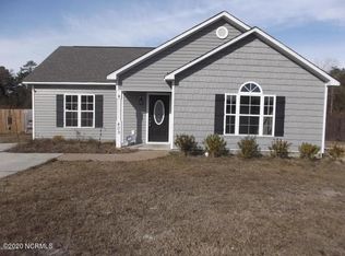 409 Hines St, Holly Ridge, NC 28445