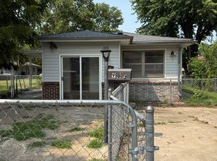 730 W 12th St, Junction City, KS 66441