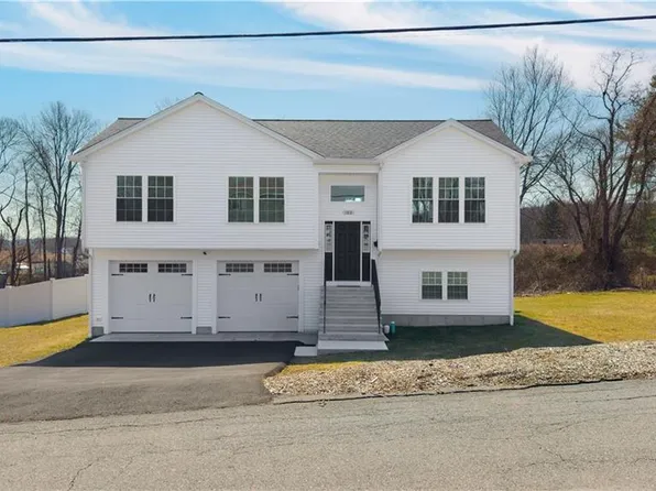 180 Bertenshaw Rd, Woonsocket, RI 02895