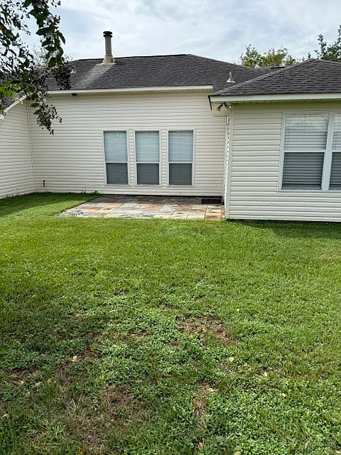 4 bed, 2048 sqft, $2,450 — Photo 3