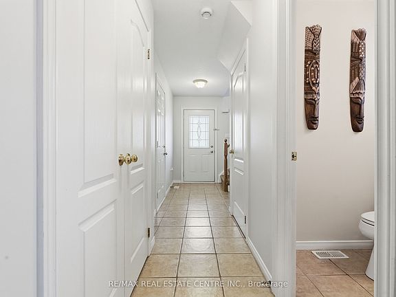 5th image of 165 Silk Dr