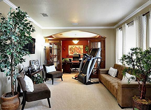 5th image of 4436 White Rock Ln