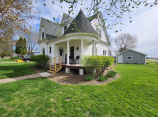 102 N 4th St, Muscoda, WI 53573