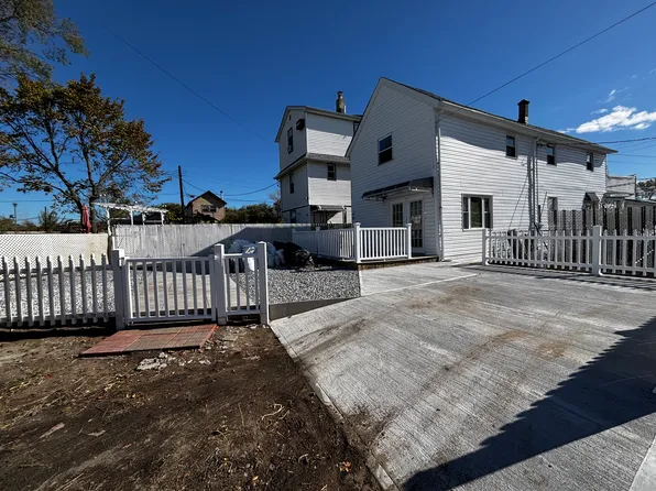 44 Broadway image 2 of 11